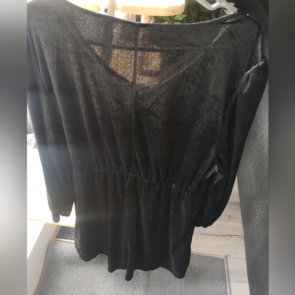 Velvet dress - Picture 4 of 6